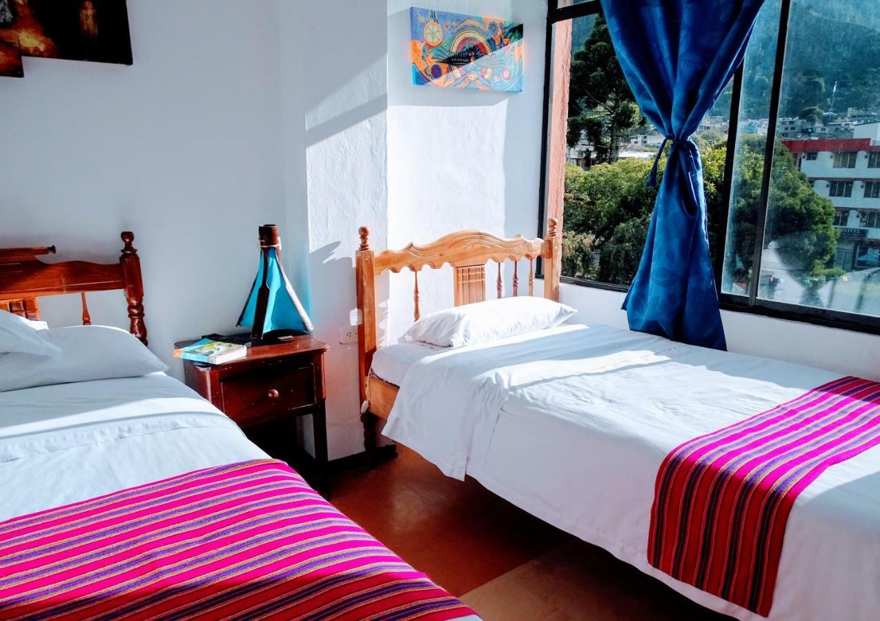 Erupcion Art Hotel & Hostel Baños Екстериор снимка