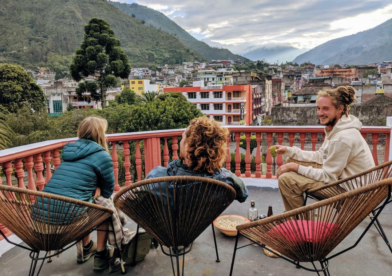Erupcion Art Hotel & Hostel Baños Екстериор снимка