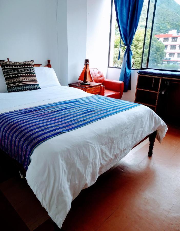 Erupcion Art Hotel & Hostel Baños Екстериор снимка